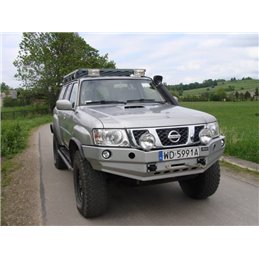 Nárazník Nissan Patrol Y61 GU4 predný - bez rámu