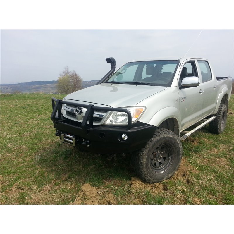 Nárazník Toyota Hilux 05-11 predný - s rámom